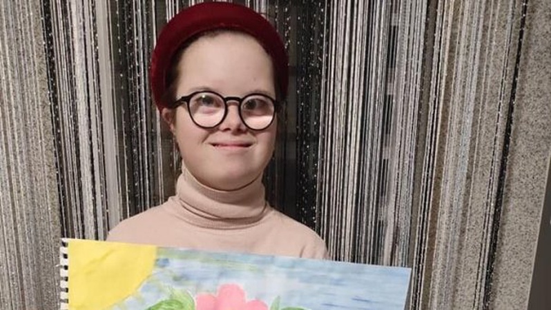 15-річна «сонячна» лучанка отримала диплом від Папи Римського