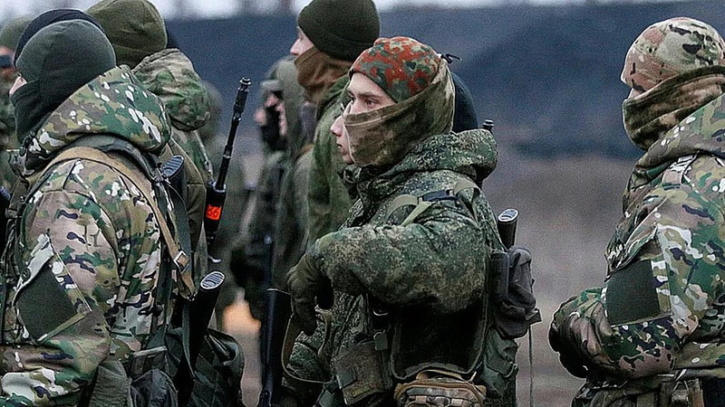 Ворог продовжує спроби наступу на Бахмутському та Авдіївському напрямках, – Генштаб