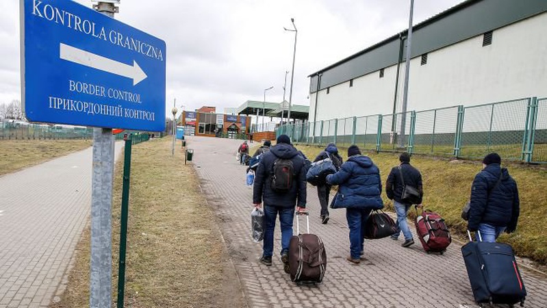 У Раді пропонують відкрити кордони для чоловіків, але з умовами