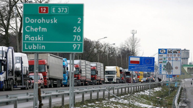 Завтра на пункті пропуску Ягодин-Дорогуськ запрацює єЧерга для вантажівок