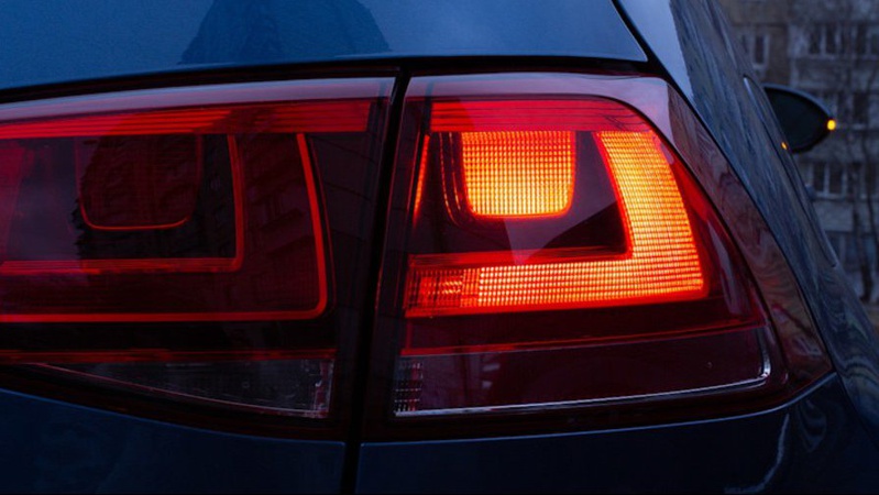 В Україні будуть штрафувати за червоні поворотники: який розмір покарання