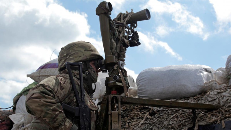 Окупанти поранили українського бійця на Донбасі