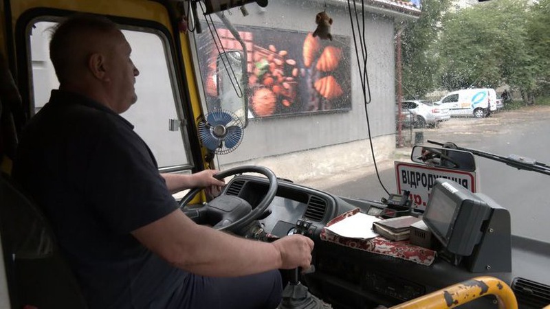 Луцька міська рада розірвала договори з перевізниками на трьох маршрутах