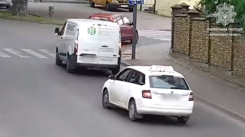 Луцького таксиста, який ледь не збив пішохода, притягнули до відповідальності