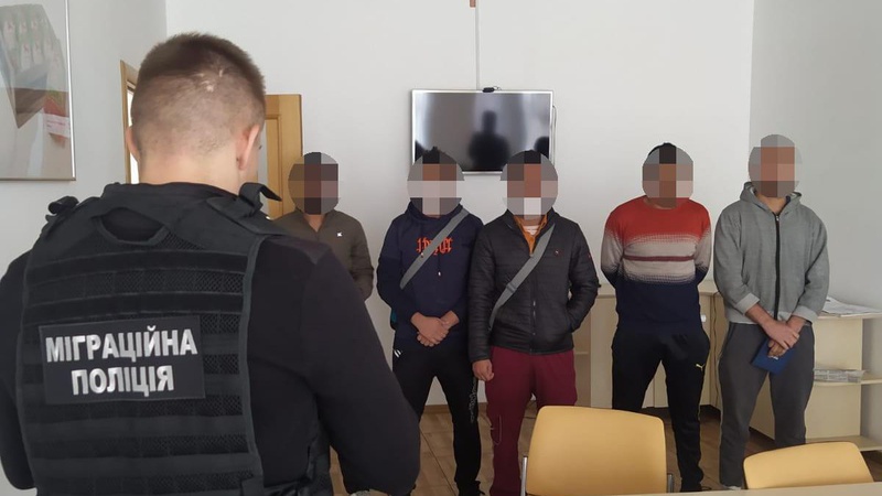 На волинському підприємстві виявили нелегально працевлаштованих іноземців