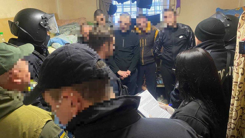 У Рівненському СІЗО пов’язали «смотрящого» з Луцька