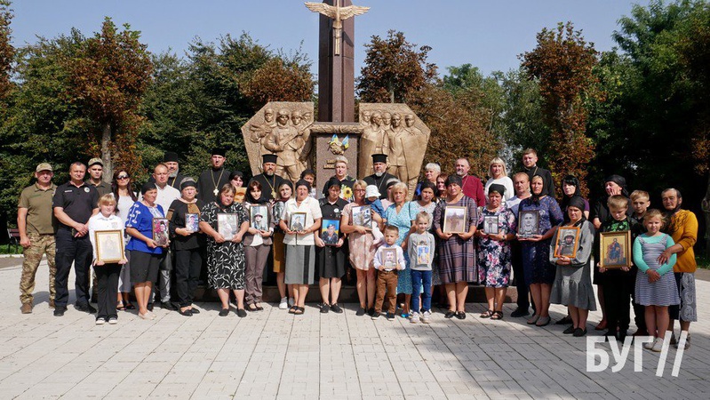 У селищі на Волині вшанували пам‘ять загиблих Героїв