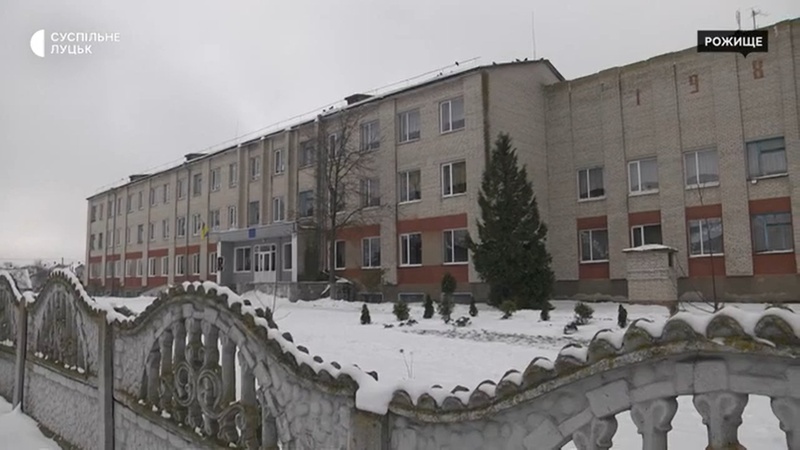 На Волині ліцей перейшов на дистанційне навчання через сльозогінний газ