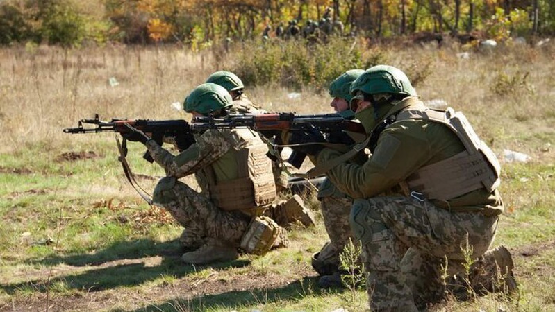 ЗСУ вполювали зенітний ракетний комплекс С-300 окупантів та відбили атаки на трьох напрямках