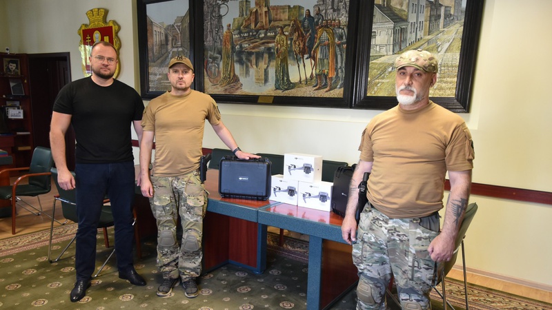 Луцька міська рада передала чергову партію допомоги для ЗСУ