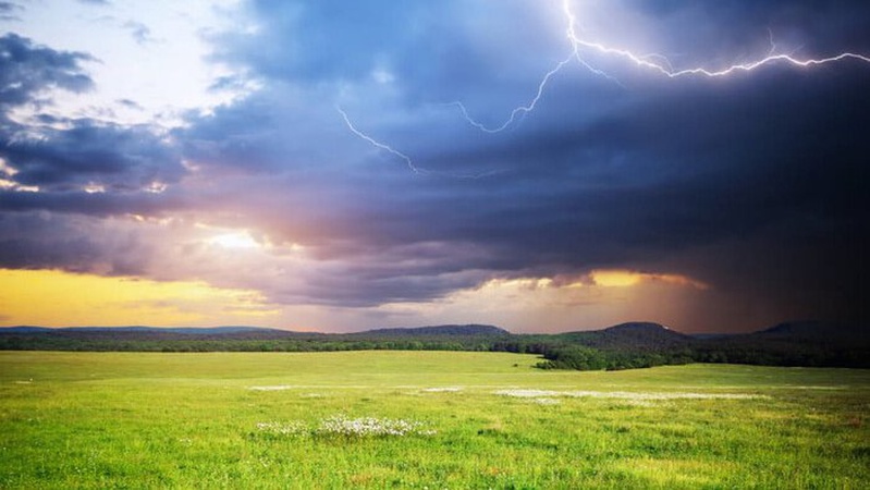 Частину України накриють грози: прогноз погоди на 9 липня
