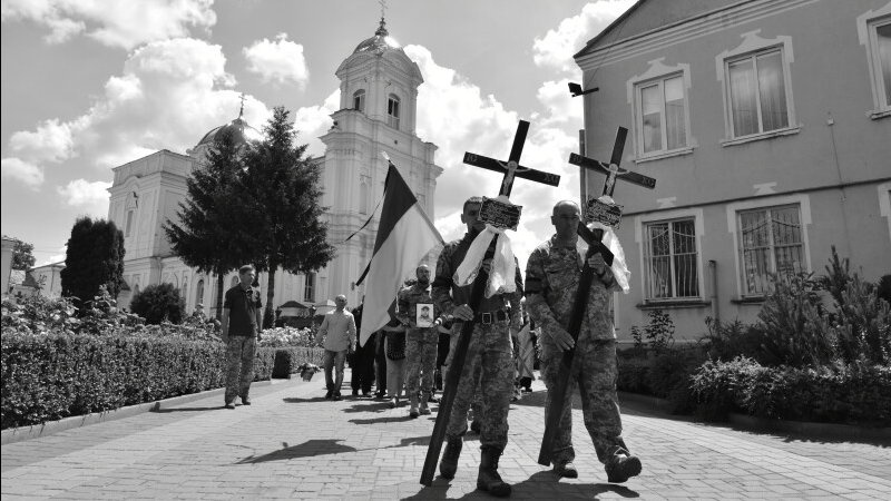 Луцьк провів в останню путь двох загиблих Героїв. ФОТО