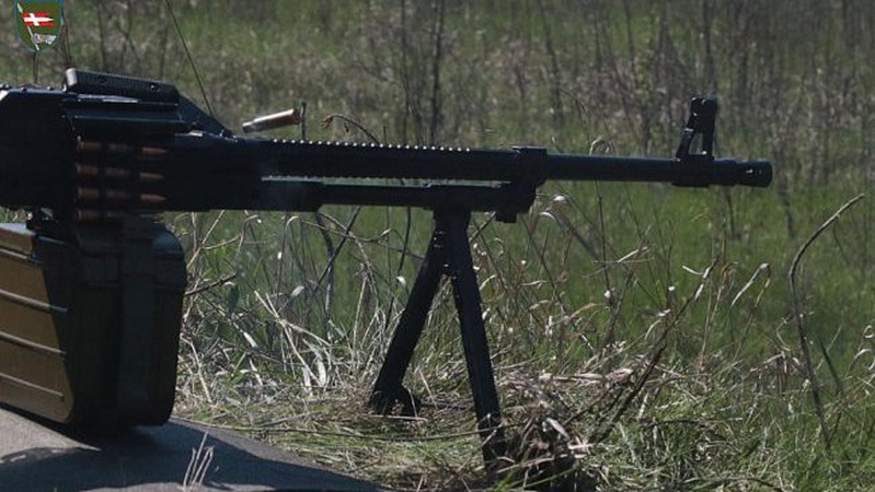 «Лента за лентою набої подавай»: як волинські воїни вправляються у стрільбі з кулемета. ФОТО