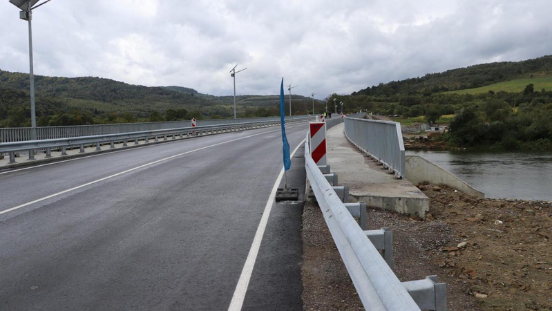 На Львівщині відкрили один з найдовших мостів у Західній Україні