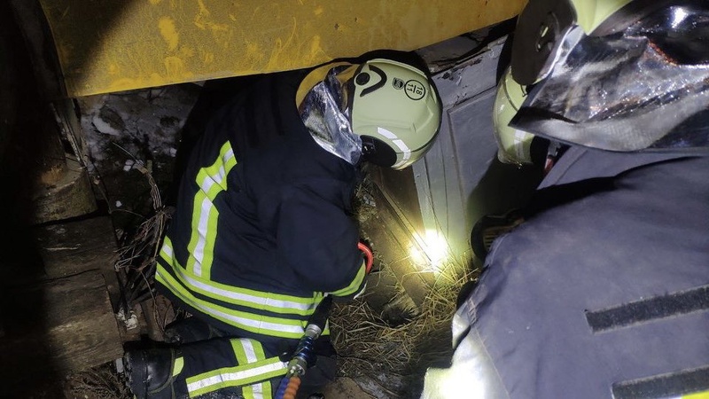 Поїхав на червоне світло:  на Волині шкільний автобус потрапив під потяг