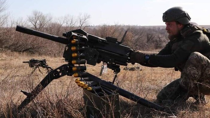 Біля Бахмута позиційні бої, на Херсонщині росіяни обороняються, – Генштаб