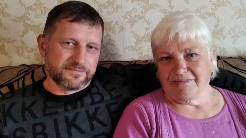 «Тяготить страшне мовчання», - жінка з Волині чекає з війни двох синів