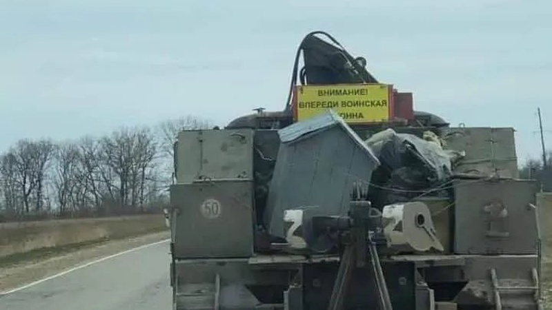 Офіцер ЗСУ розповів, що окупанти забрали з його будинку