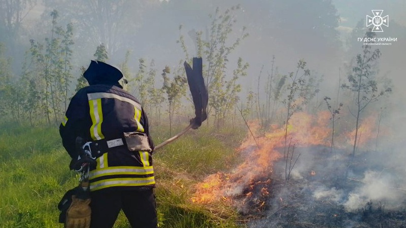 У селі під Луцьком через шліфувальну машину трапилася пожежа