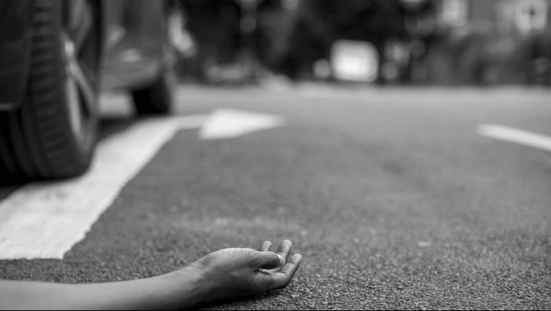 Поліцейські шукають інформацію про загиблого у ДТП поблизу Новосілок