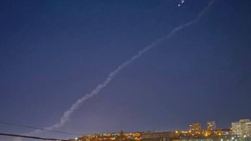 Неспокійна ніч у Севастополі: в окупованому місті лунають вибухи