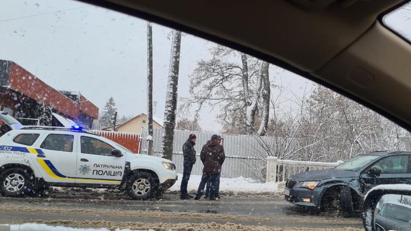 У Луцьку на Набережній зіткнулися три автівки. ФОТО