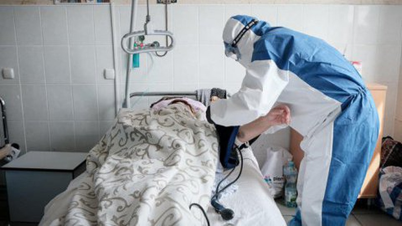 На Волині за добу виявили 420 нових інфікувань коронавірусом, померли 9 людей: ситуація по області