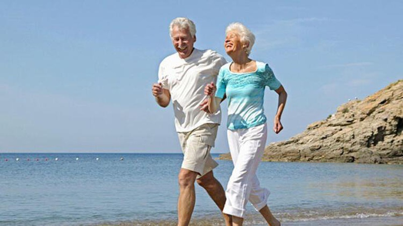Вчені назвали п’ять звичок, які значно підвищують шанси дожити до ста років