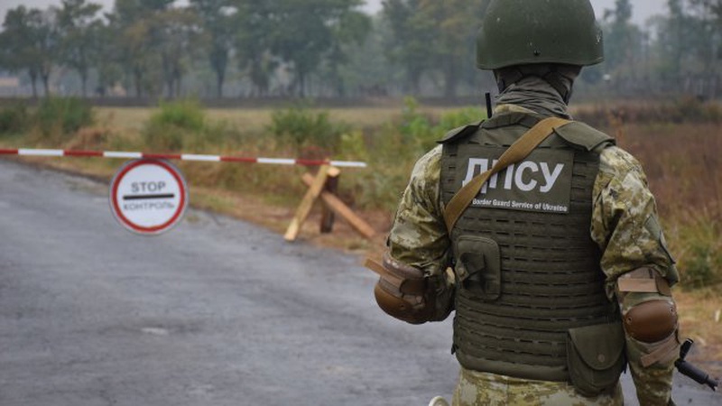 На Волині очільниця деревообробного підприємства допомогла втекти за кордон 21 ухилянту