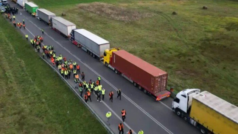 Фермери можуть тимчасово розблокувати один із напрямків на кордоні, – ДПСУ