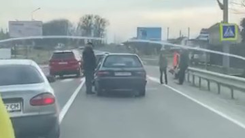 У Луцькому районі автівка злетіла в кювет