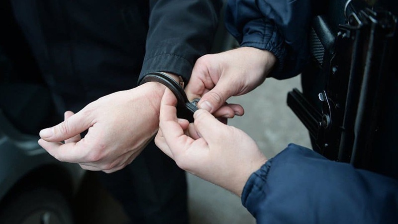 У Луцьку чоловік побив службову особу