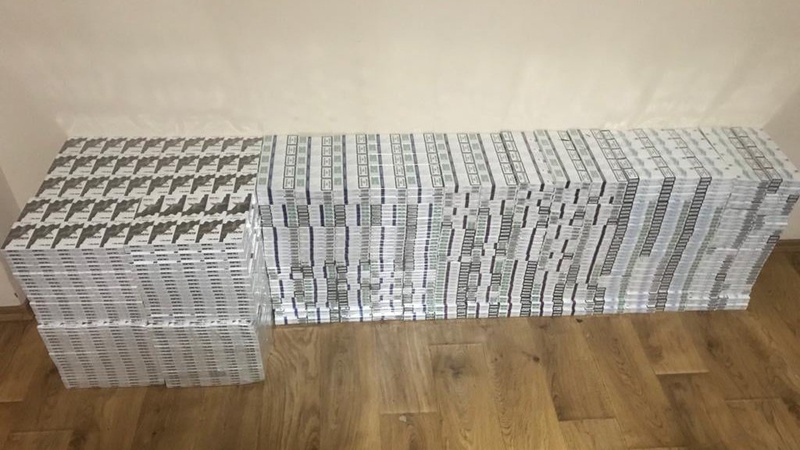 Волинські прикордонники виявили поблизу Західного Бугу човен та контрабандні цигарки