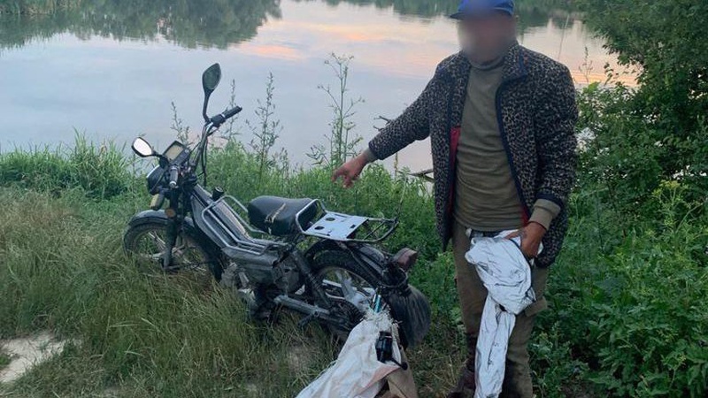 Затримали 54-річного лучанина, який викрав з літньої кухні мопед та інші речі