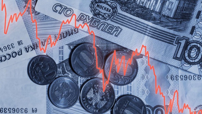 Війна в Україні за квартал відкинула російську економіку на чотири роки - Bloomberg