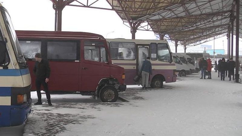 З луцької автостанції витурять жебраків