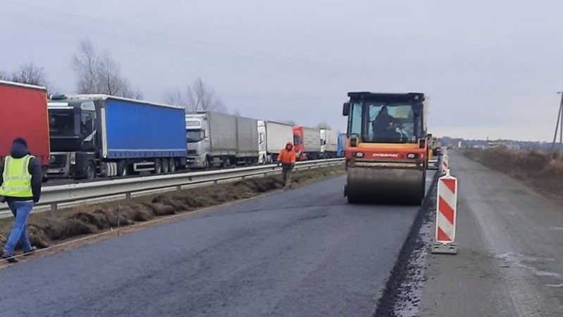 На Волині лагодять дорогу до пункту пропуску «Ягодин»