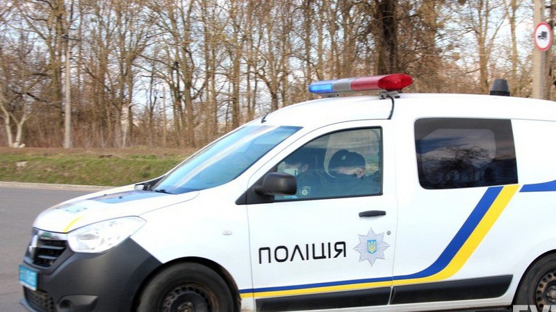 У Нововолинську посеред вулиці виявили тіло людини