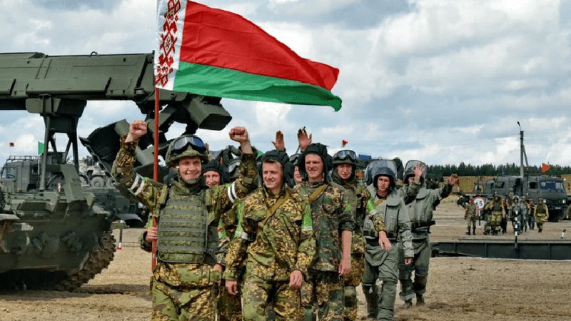 Росія вербує білорусів для війни проти України і відправляє їх через свою територію, – Данілов