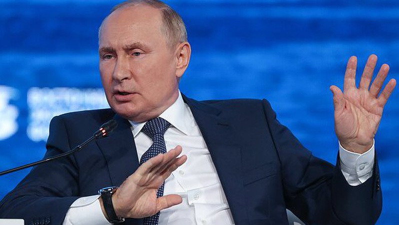 путін перебуває в паралельній реальності й не контролює хід вигаданої ним «спецоперації»