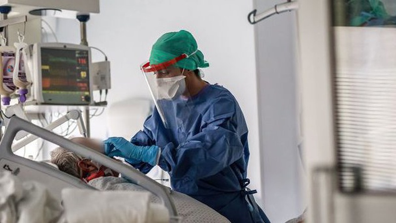 В Україні – антирекорд смертності від коронавірусу за добу, на Волині 12 летальних випадків