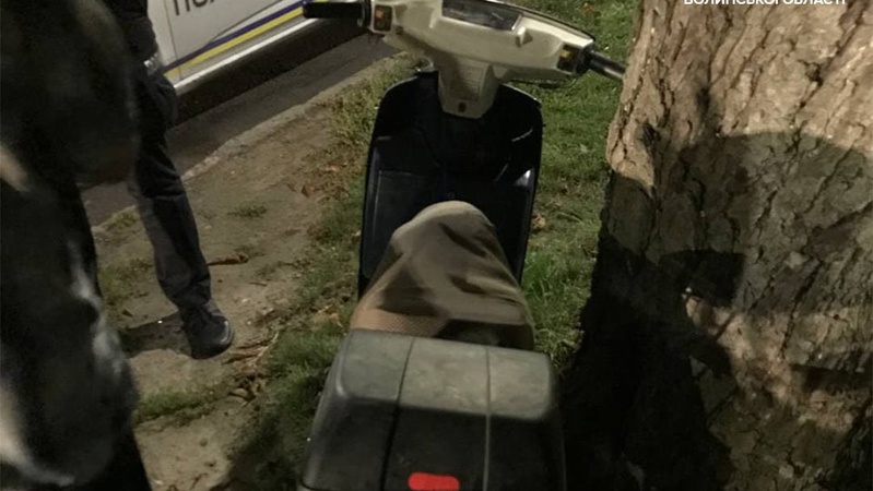 У Луцьку 50-річний водій мопеда  їздив вулицями міста «під мухою»