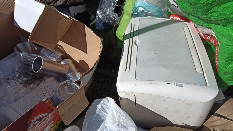 Російські мародери в Білорусі організували базар для торгівлі награбованим майном українців: що є в «асортименті»