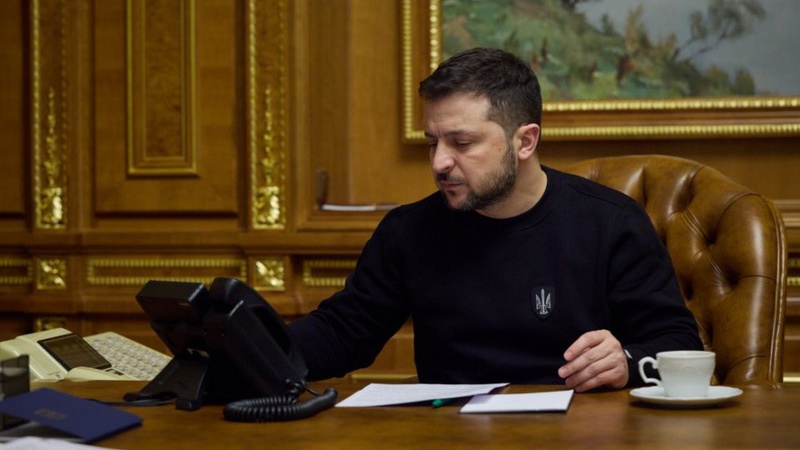 Далекобійні ракети, літаки, артилерія: Зеленський розповів подробиці розмови зі Столтенбергом