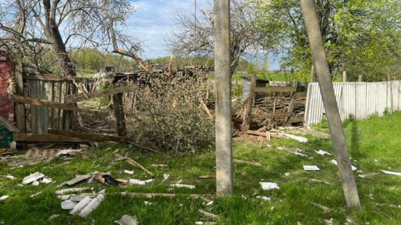 Вранці ворог з артилерії обстріляв Сумщину, загинула людина