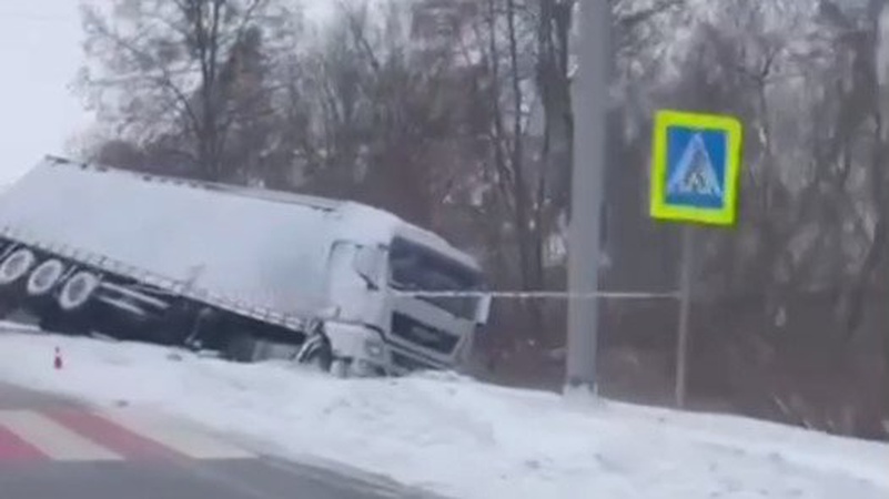 У ДТП під Луцьком потрапила фура. ВІДЕО