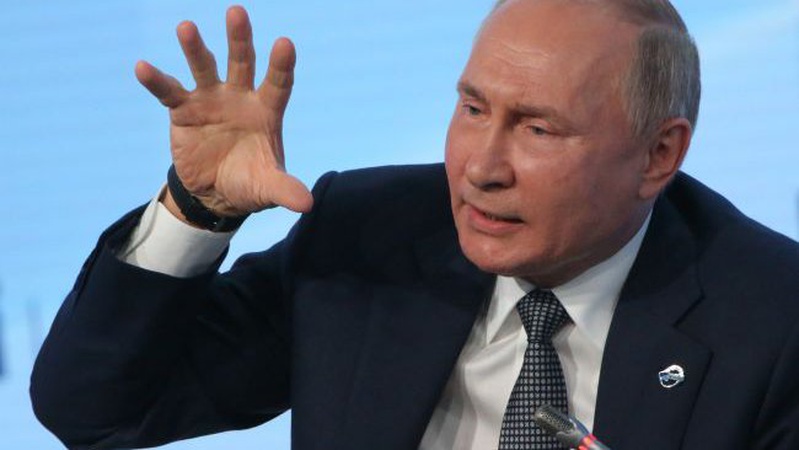 У путіна назвали Україну складною і ворожою країною