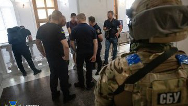 В 11 областях посадовців ДСНС викрили на злочинній схемі: серед них – Волинь