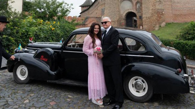 Відома лучанка вийшла заміж за американця. ФОТО