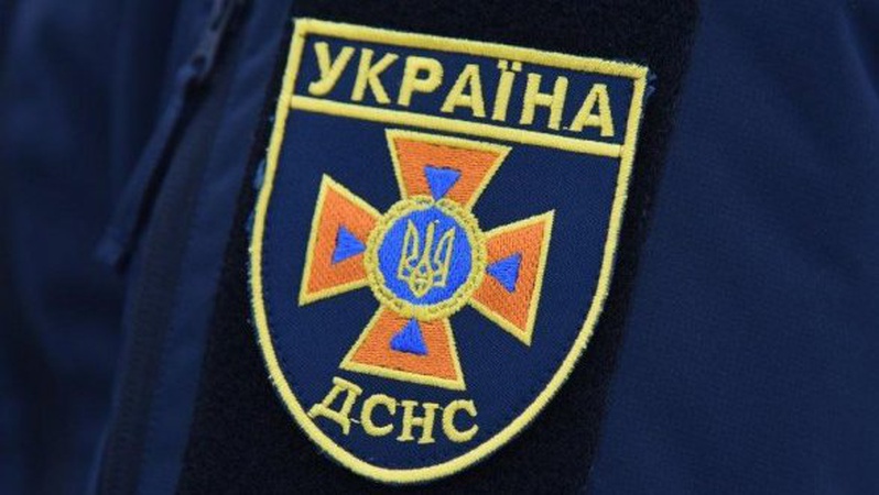 На Волині рятувальники врятували жінку з салону авто